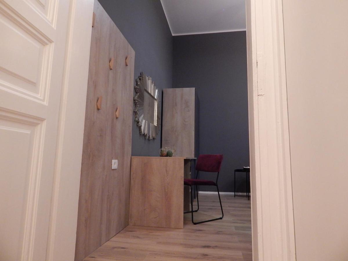 Gold Rooms And Suite Rijeka Exterior foto