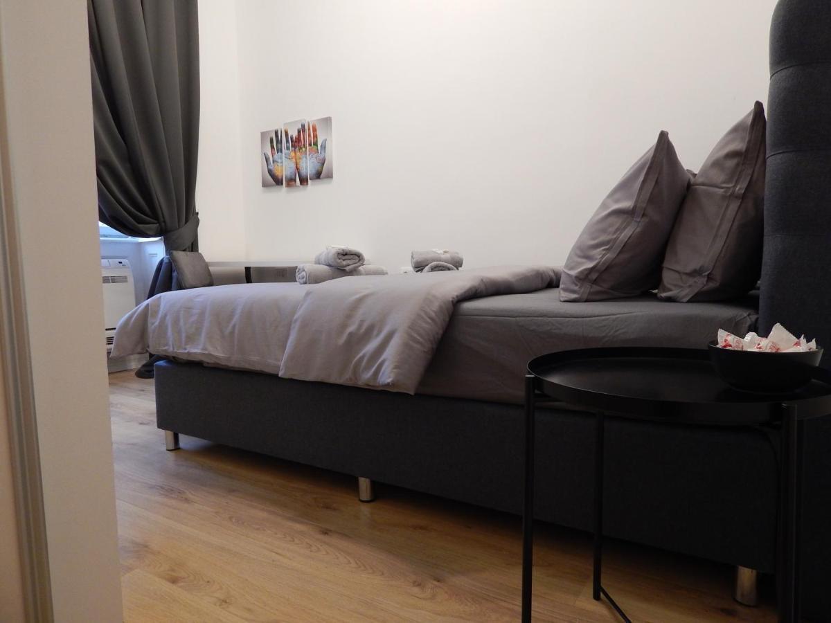 Gold Rooms And Suite Rijeka Exterior foto