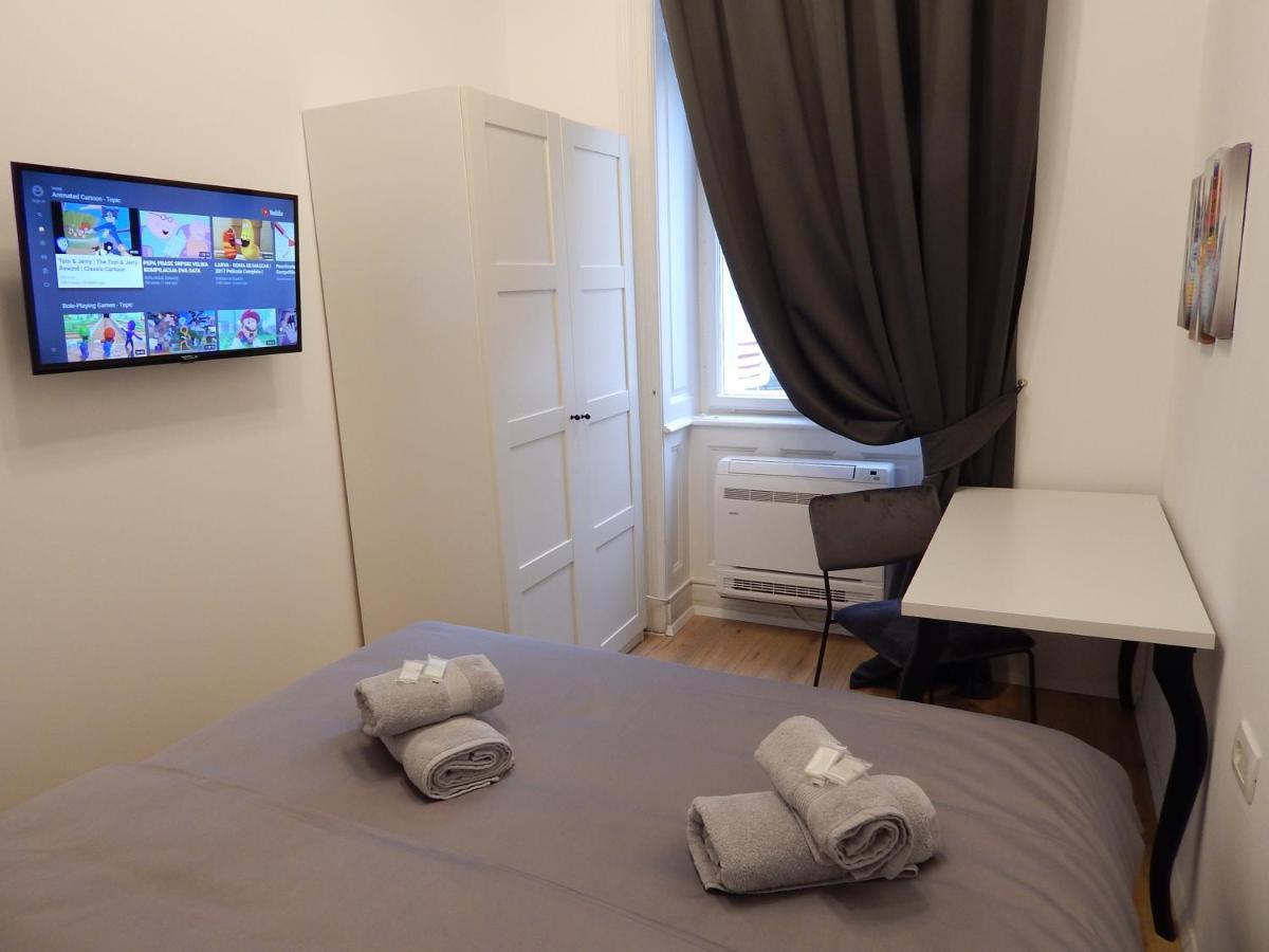 Gold Rooms And Suite Rijeka Exterior foto